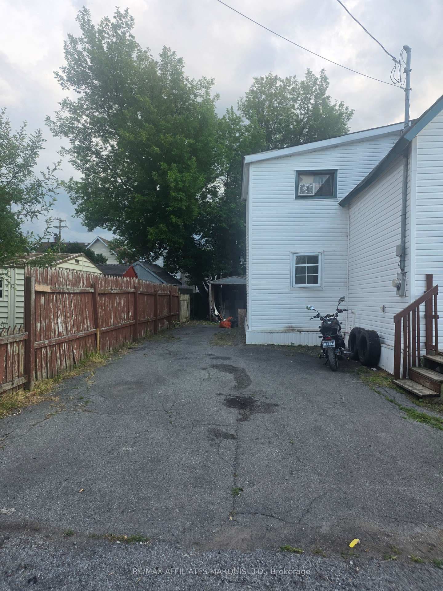 512 First Street photo 3