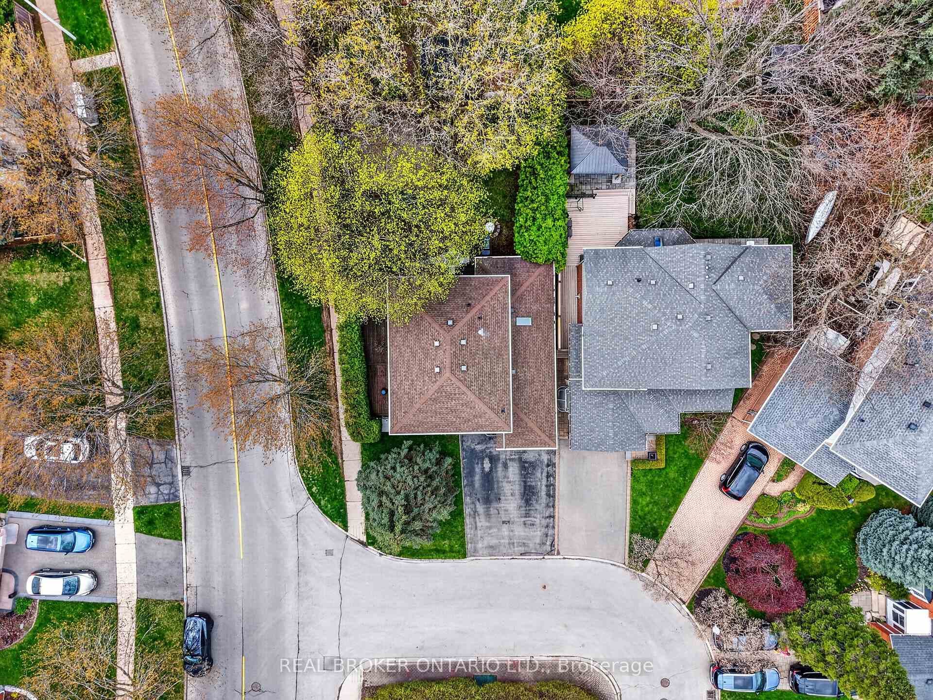 153 CHALMERS Street photo 41