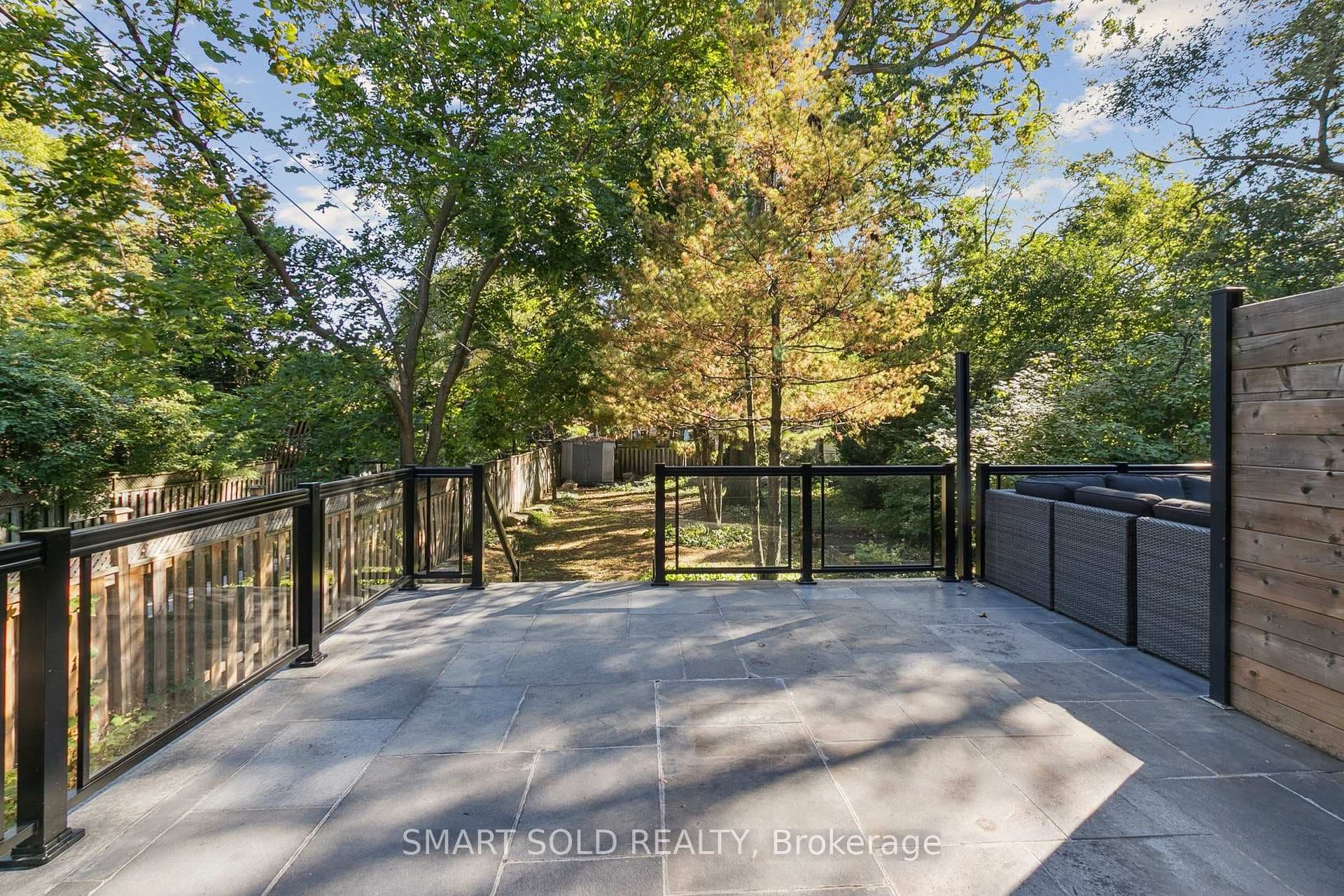 341 Balliol Street photo 43