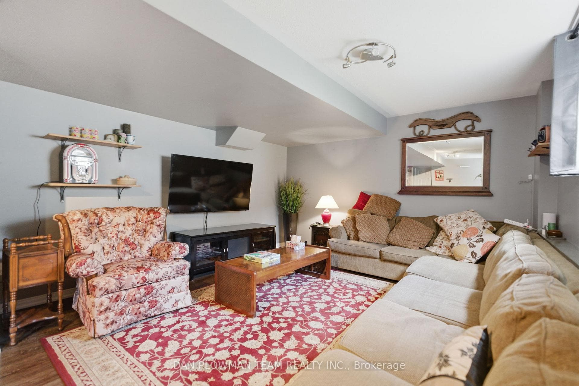 2243 Pilgrim Square photo 42
