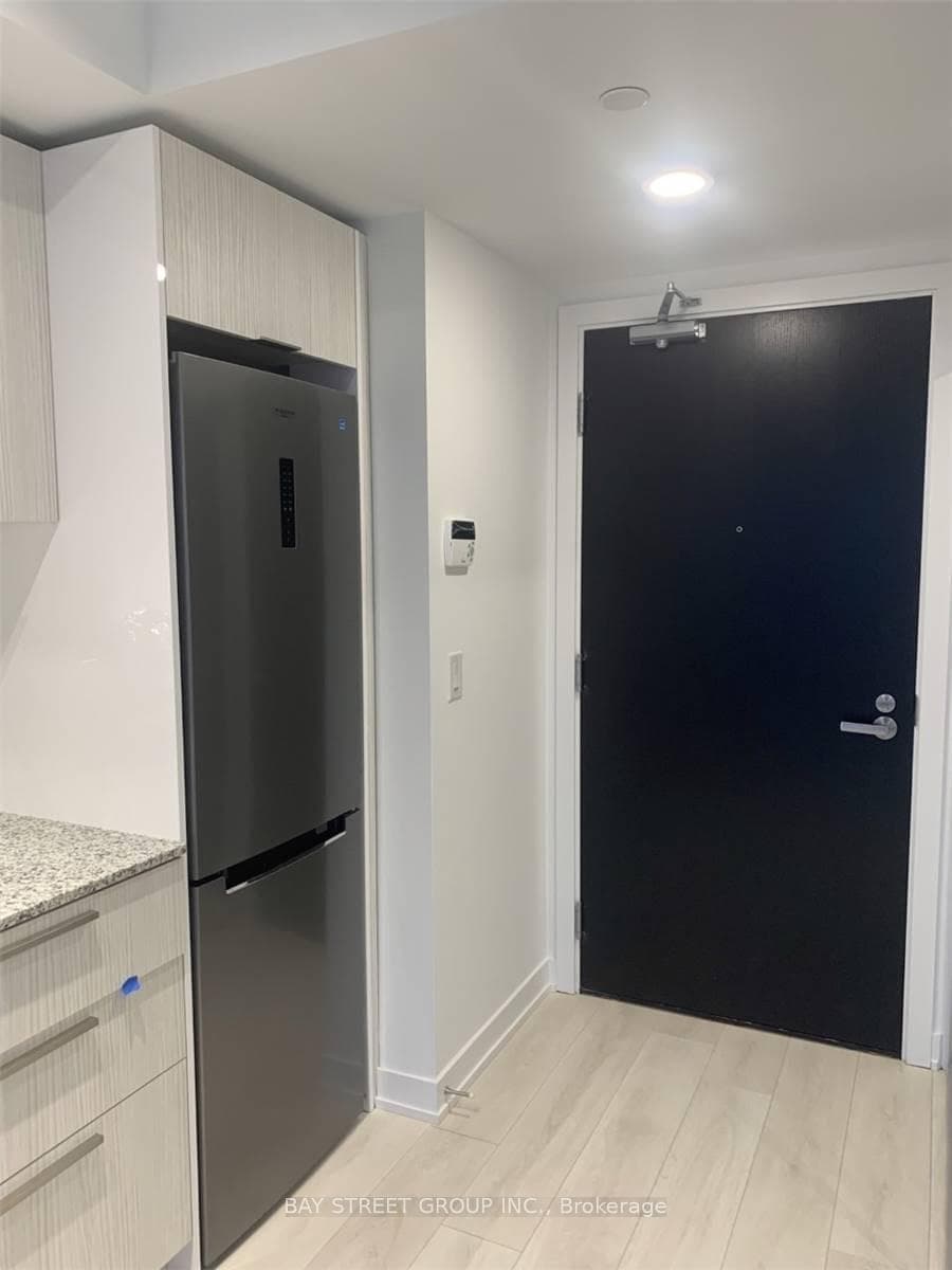 501 Yonge Street Unit 4506 photo 2
