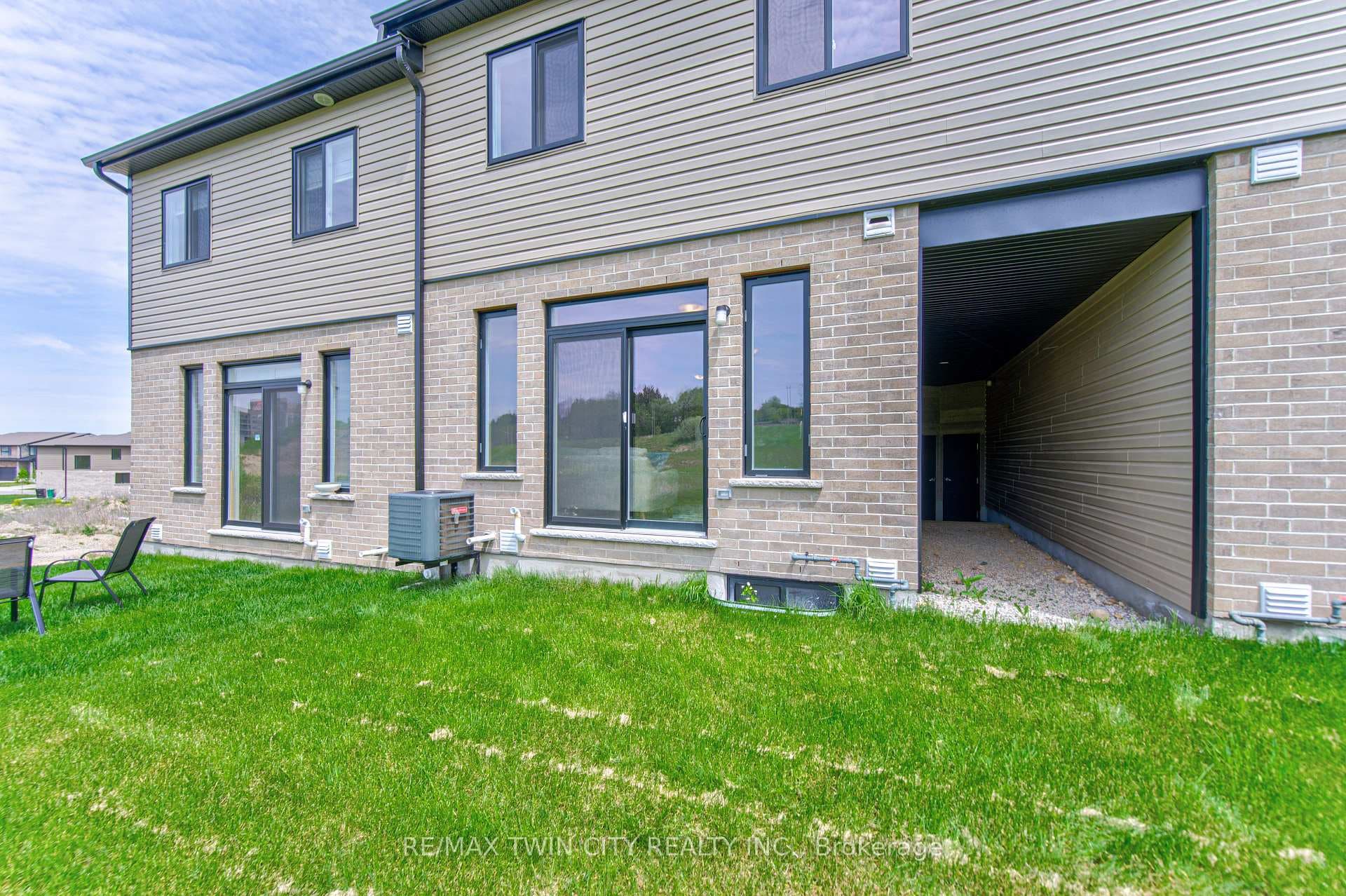 167 Dunnigan Drive photo 41