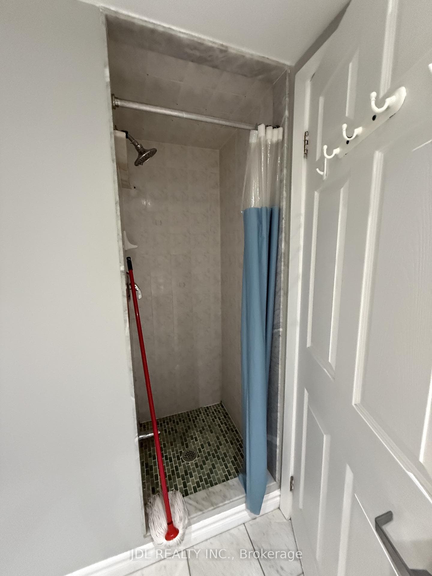 23 Lorraine Drive Unit 1012 photo 11