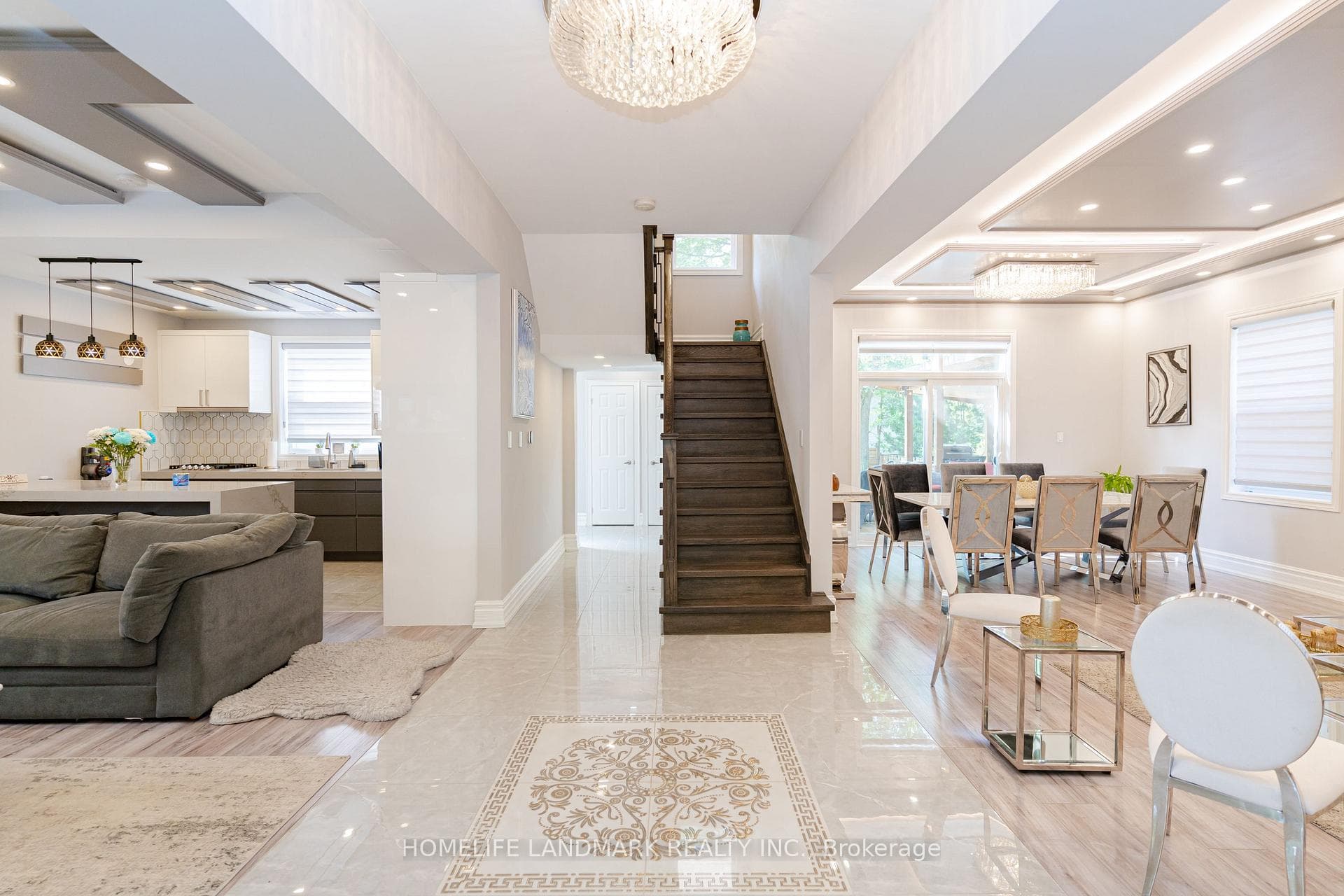 164 Mill Street photo 1