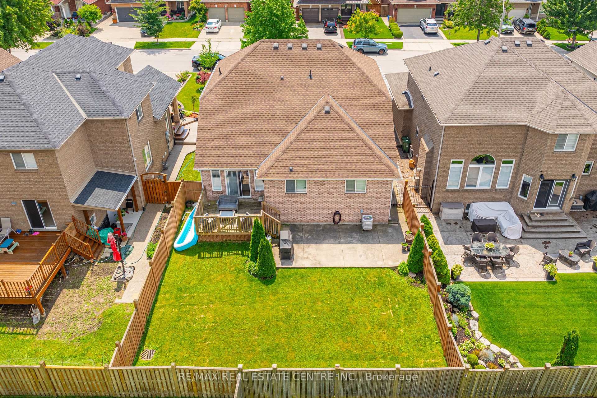 48 Sidney Crescent photo 34