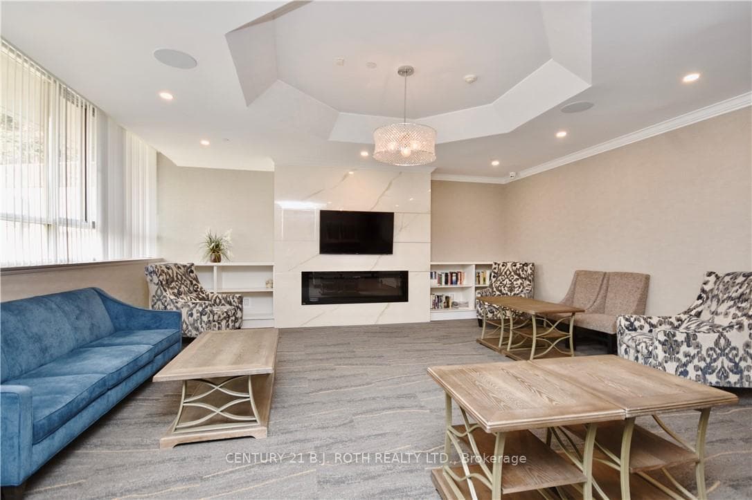 270 DAVIS Drive Unit 205 photo 21