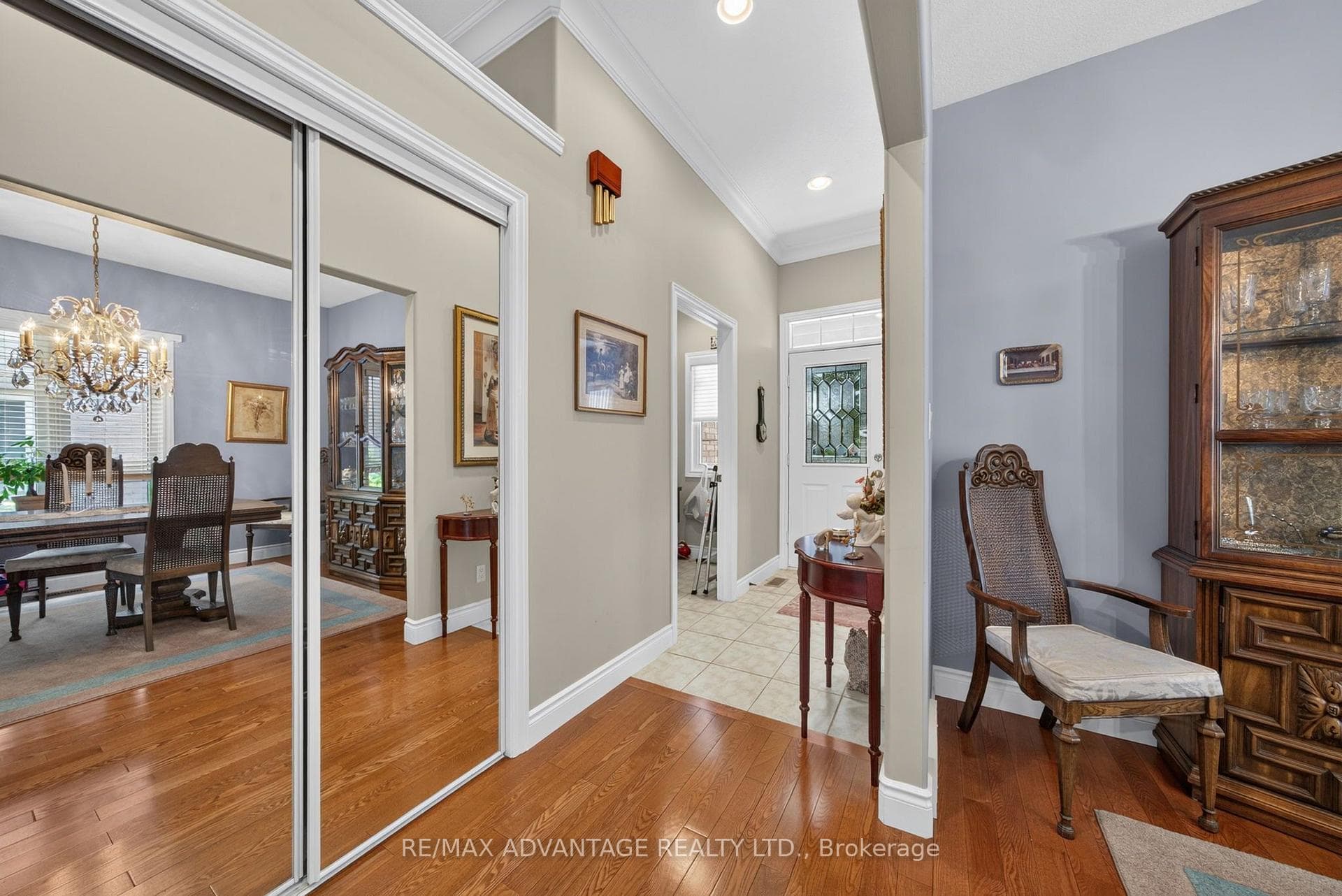 8 Willard Crescent photo 9