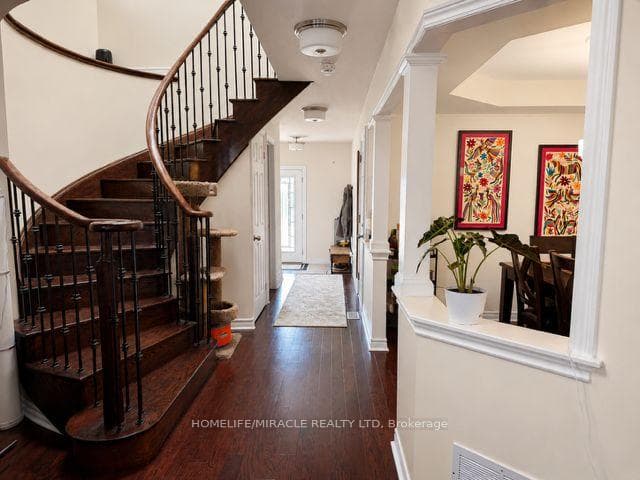 54 Mccourt Drive photo 6