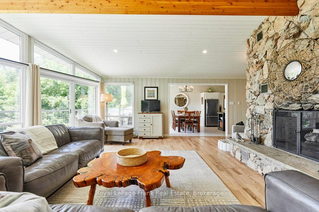 156 Acton Road photo 9