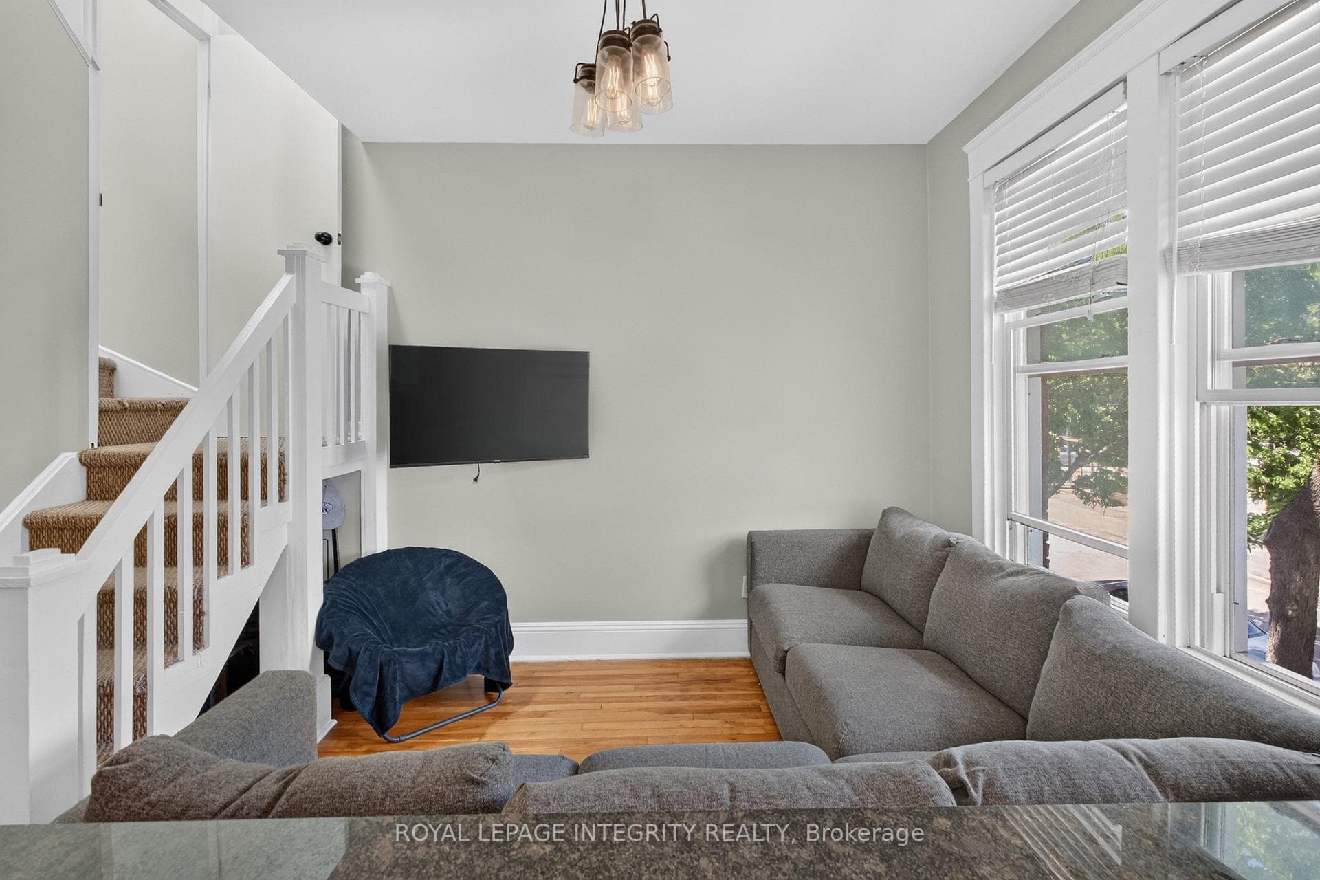 Upper Floor Unit