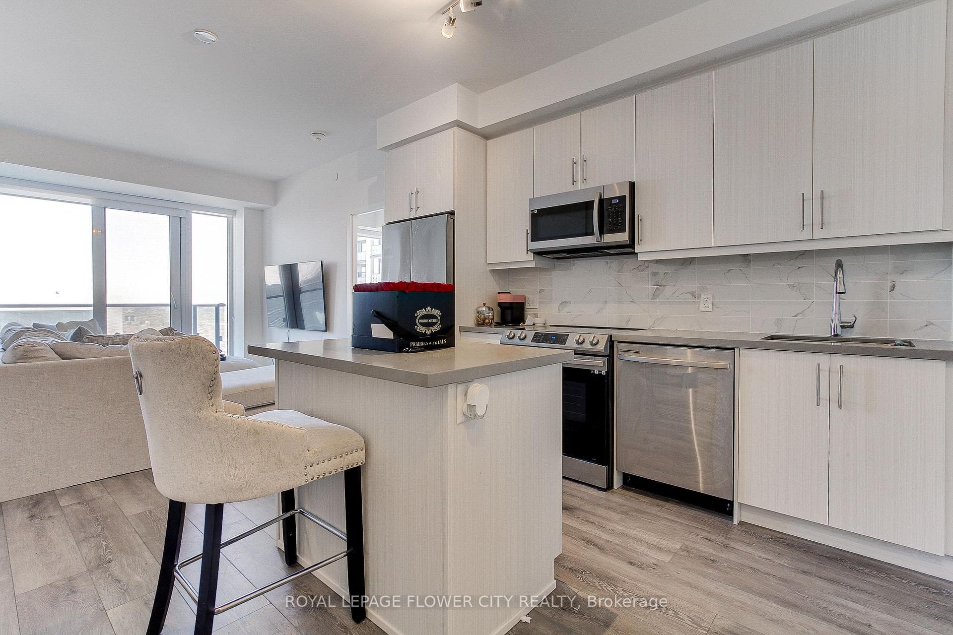 95 Oneida Crescent Unit 2305 photo 2