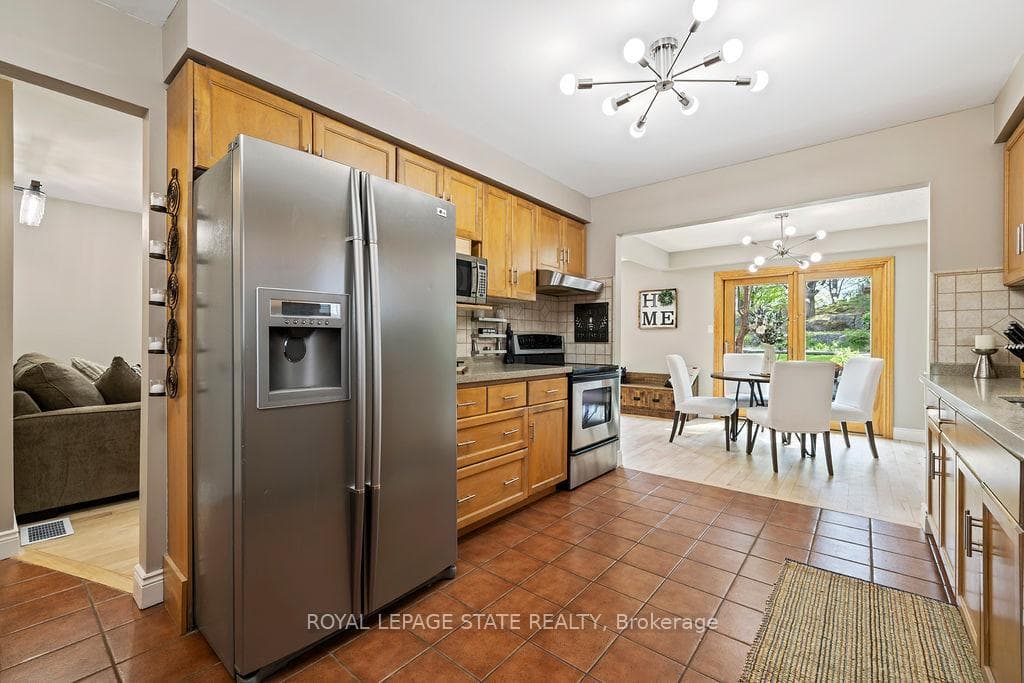16 Linington Trail photo 6