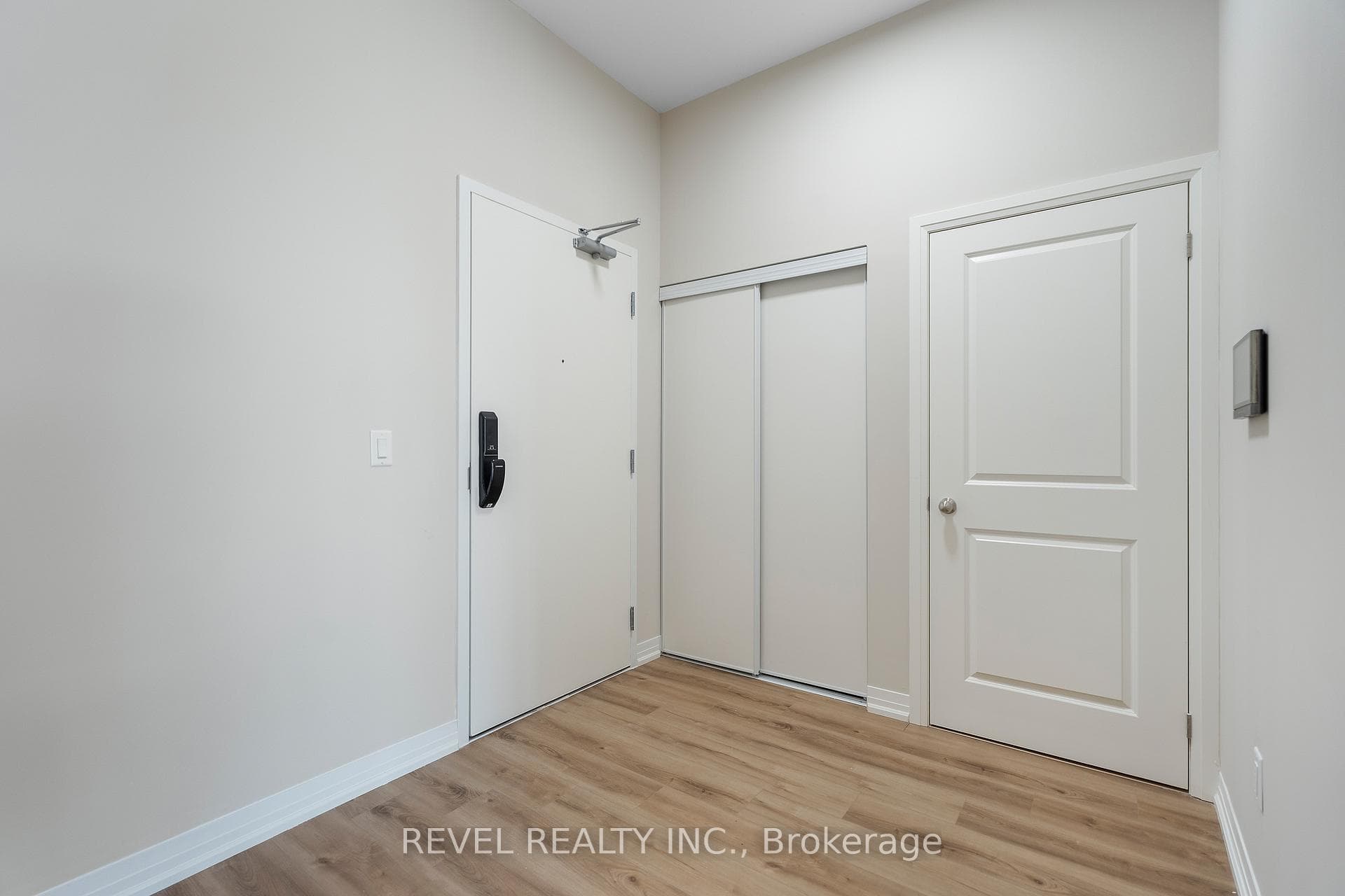 50 Herrick Avenue Unit UP49 photo 4