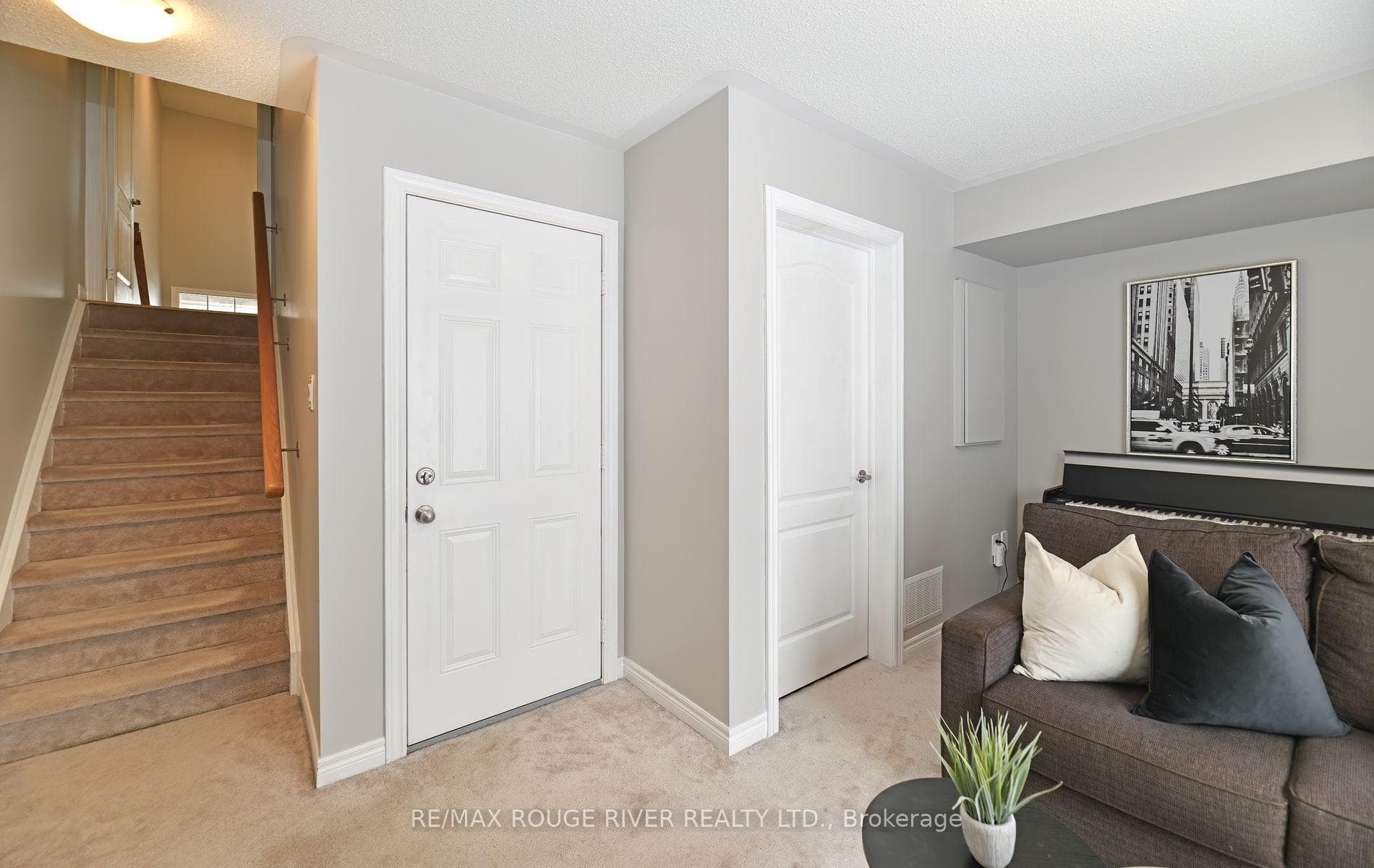 37 Martinworth Lane photo 22