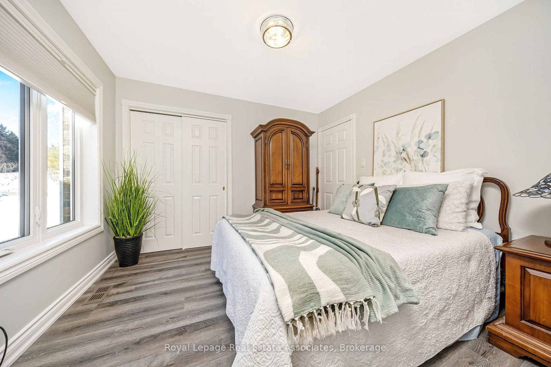 10 Kildare Drive photo 22