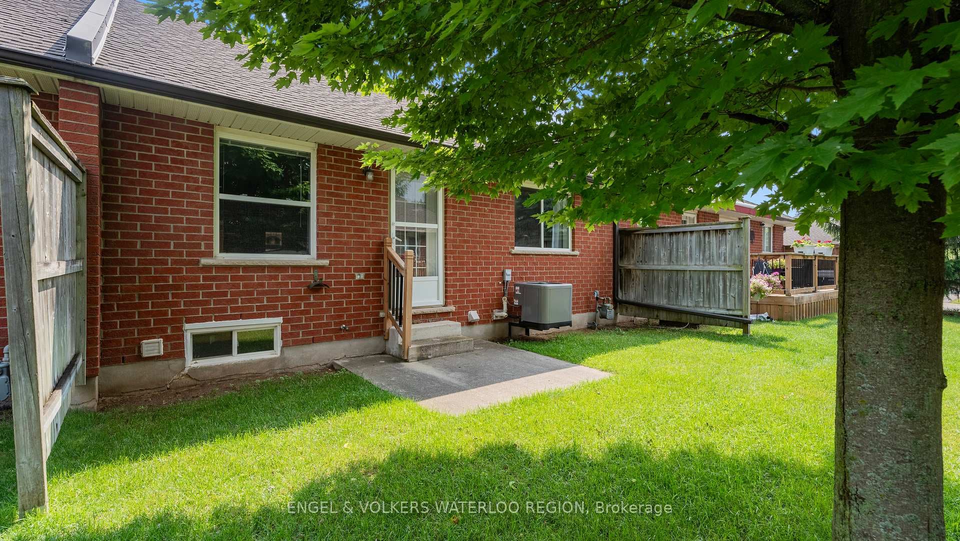 10 Isherwood Avenue Unit 19 photo 30