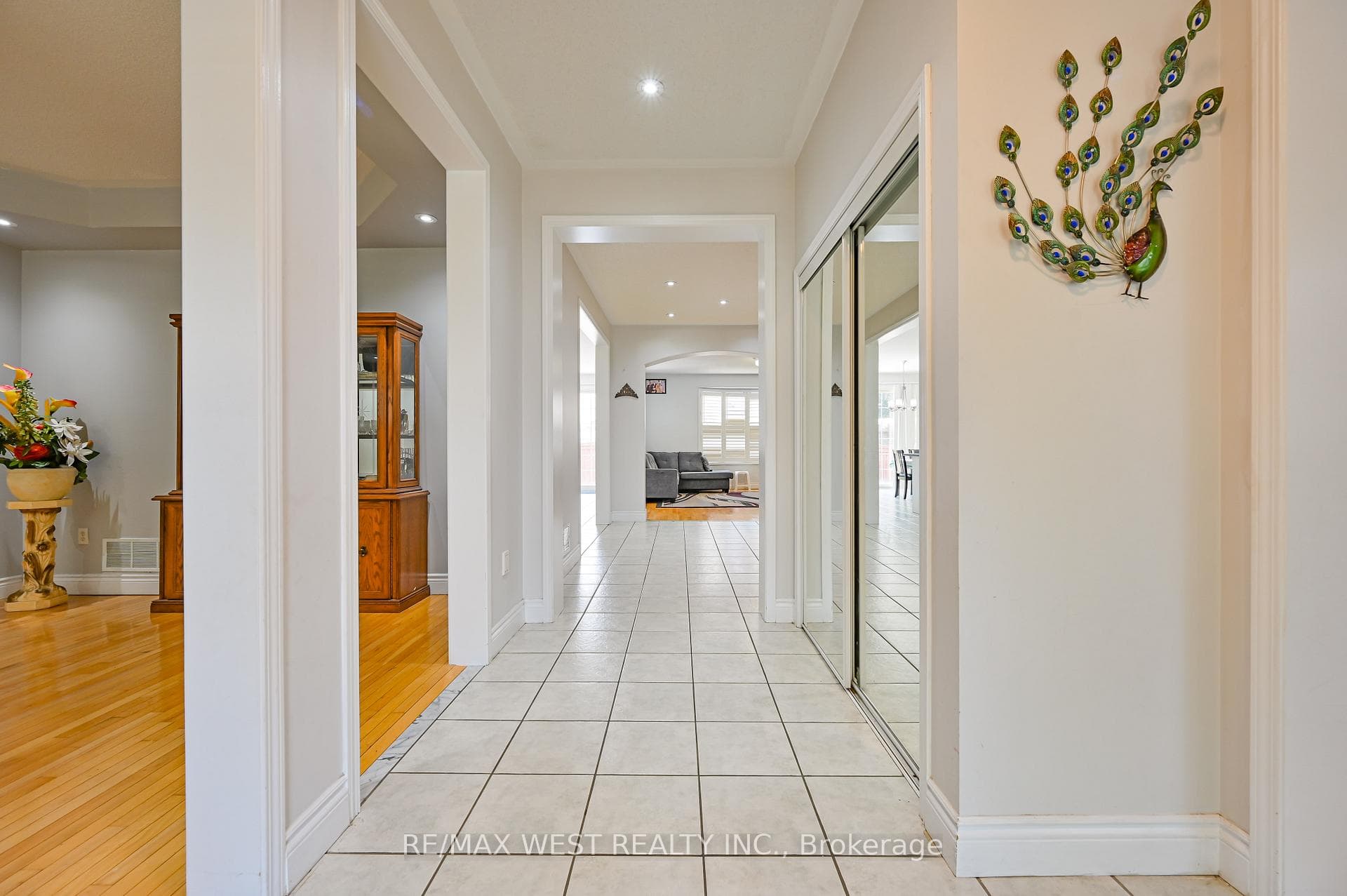 20 Crocker Drive photo 4