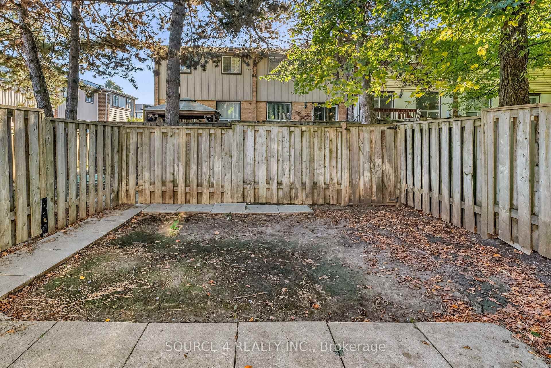 39 Moregate Crescent photo 30