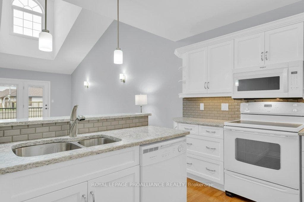 35 Heartwood Drive Unit 42 photo 10