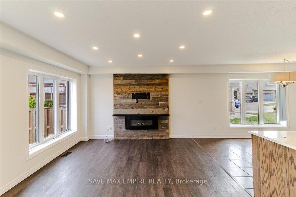 1413 Dunkirk Avenue photo 10