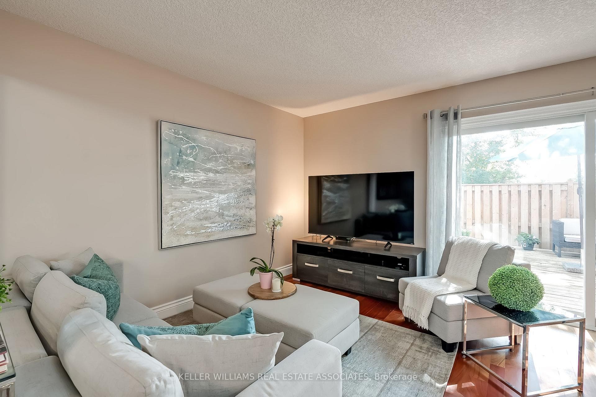 34 Dynasty Avenue Unit 13 photo 9