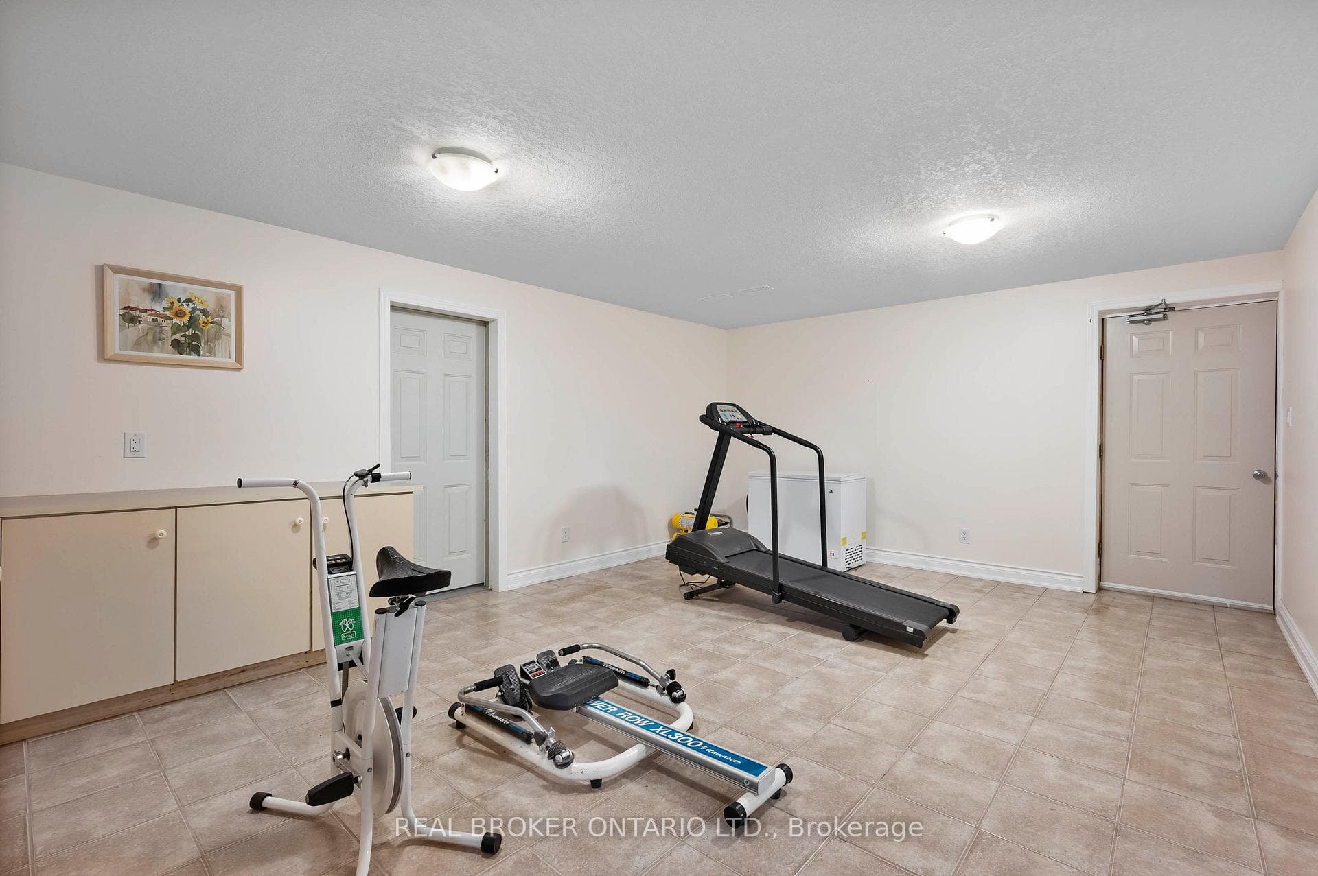 224 Shephard Place photo 32