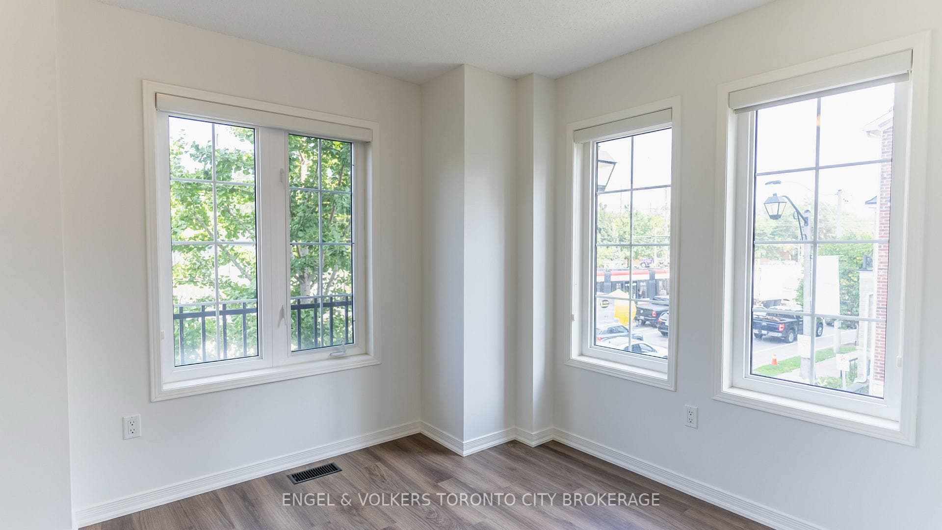 111 The Queensway N/A Unit 46 photo 27