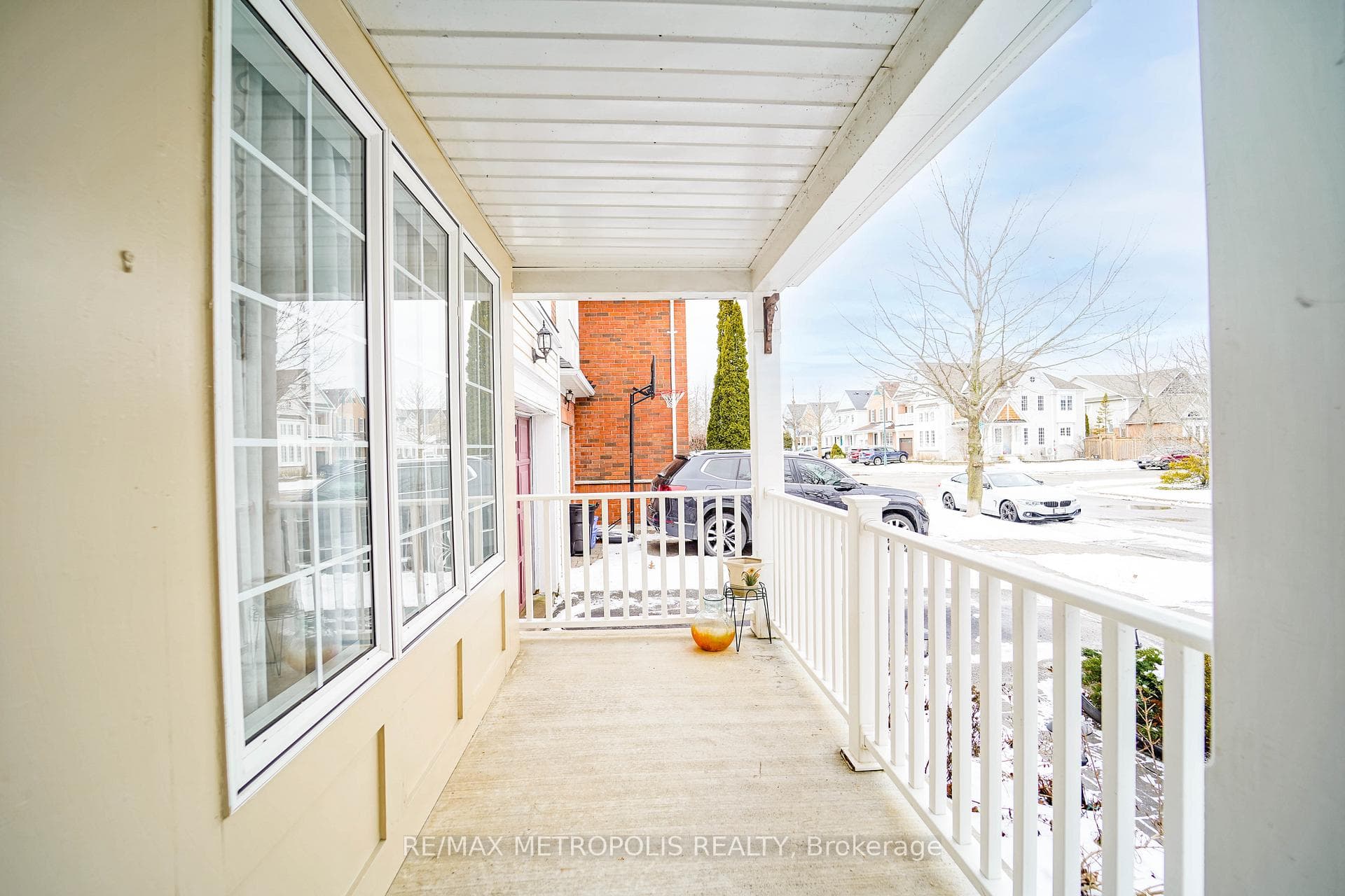 15 Lilley Avenue photo 3