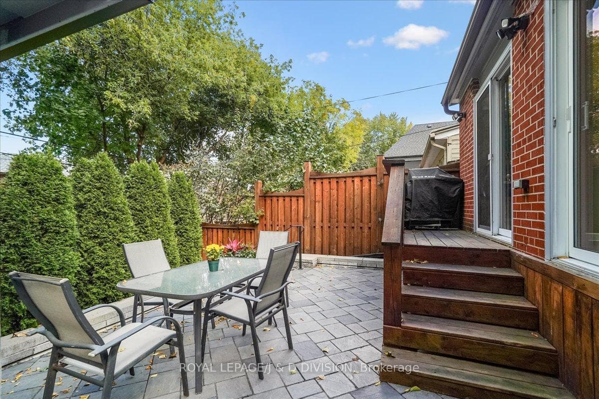92 Chudleigh Avenue photo 21
