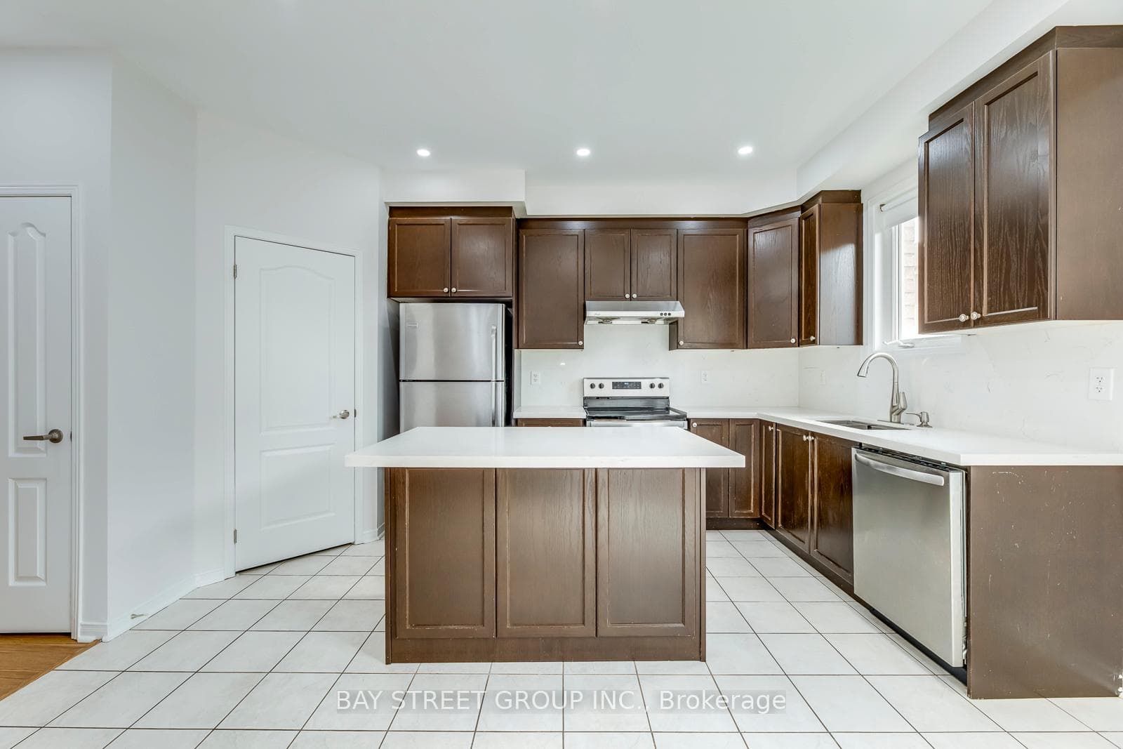 2171 Fiddlers Way Unit 54 photo 9
