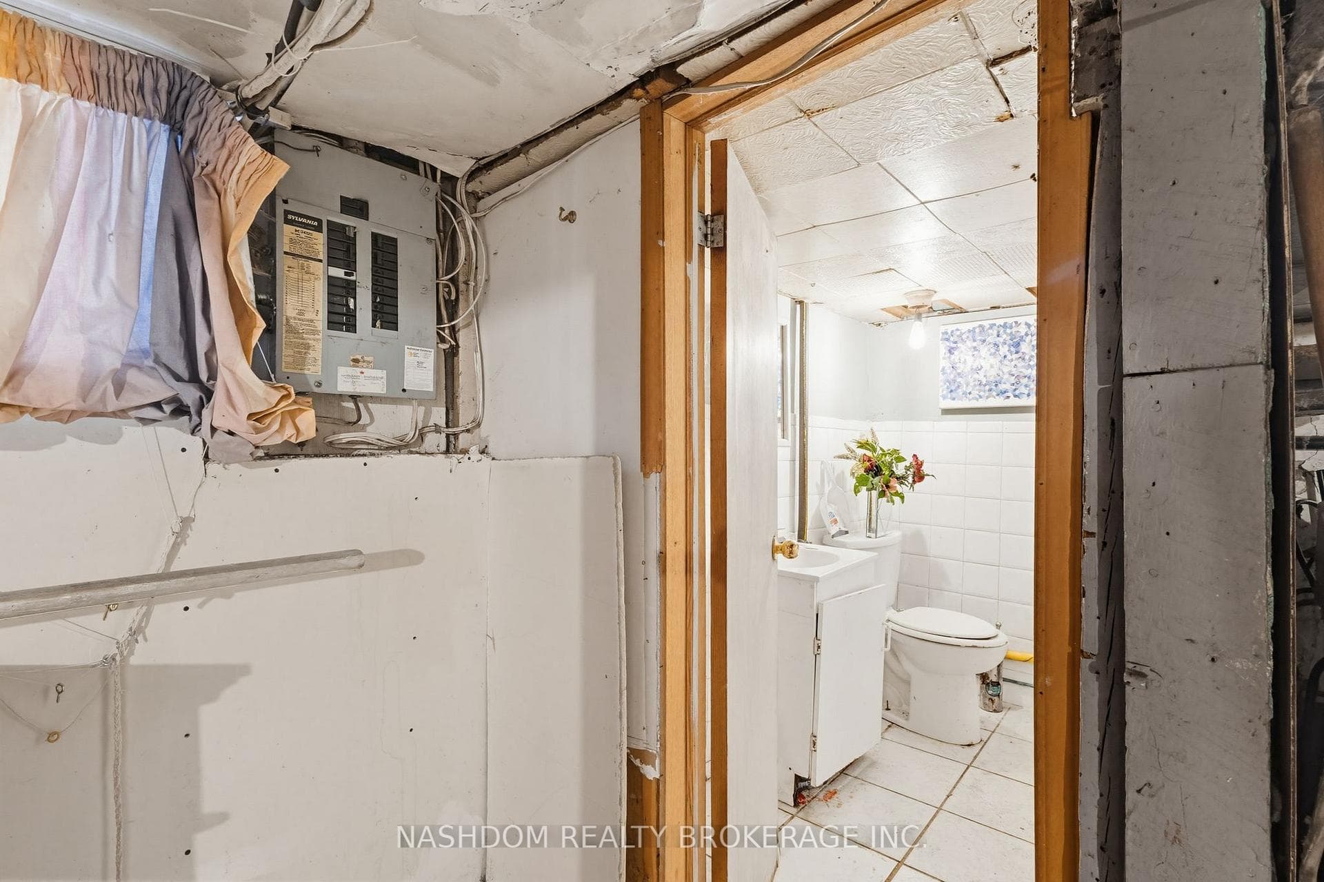 249 Wentworth Street photo 21