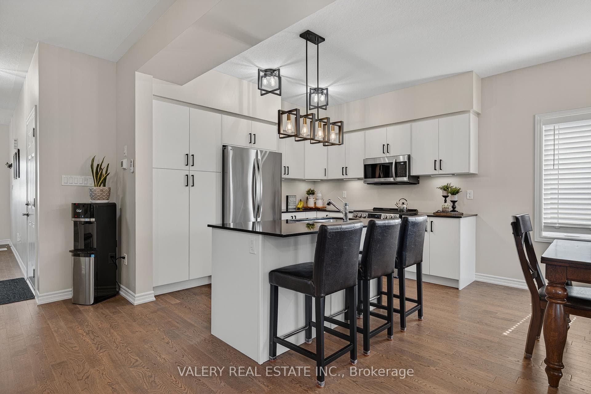 109 Ballantyne Avenue photo 9