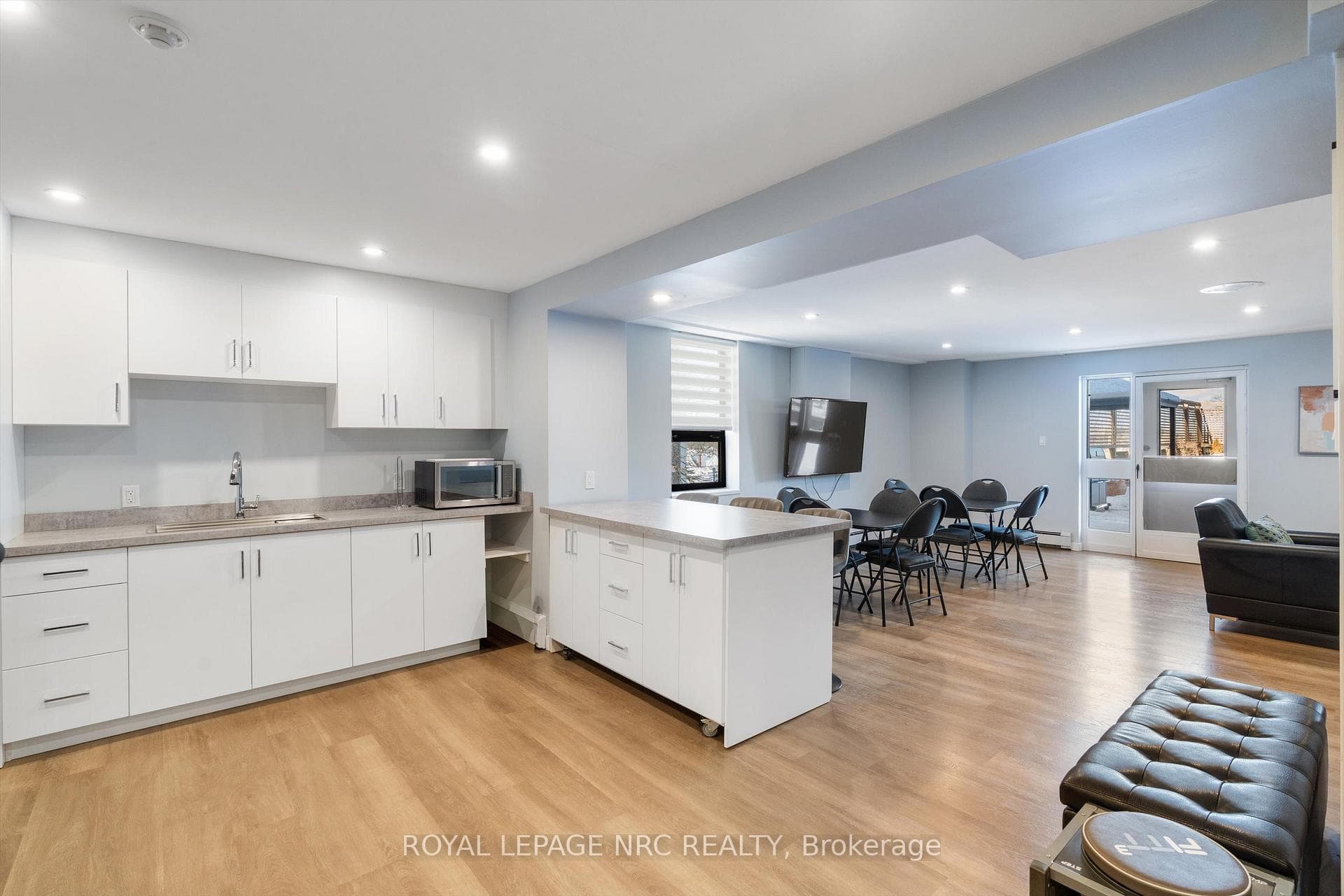 Kitchen in the party room