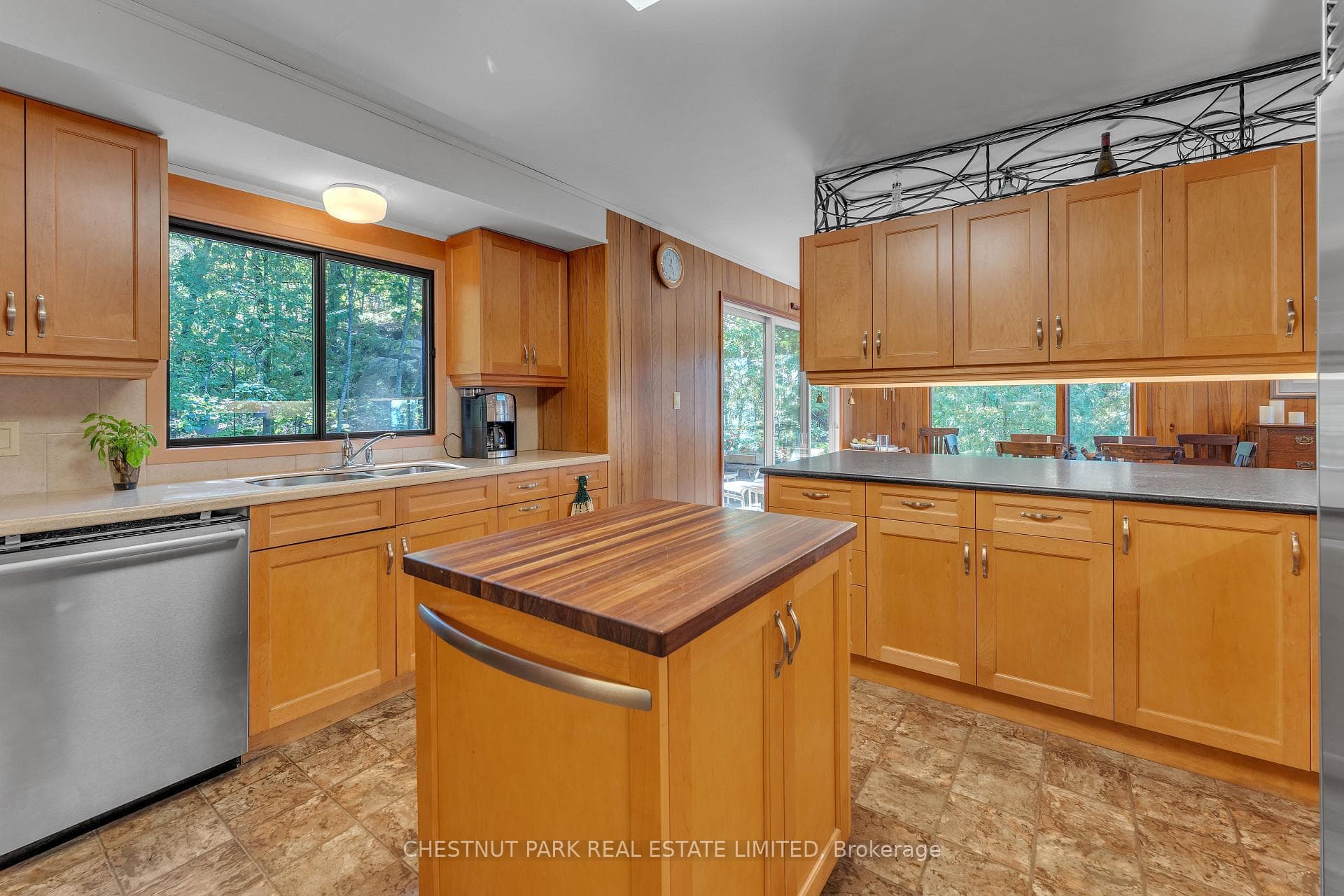 36 BOSTWICK Island photo 17