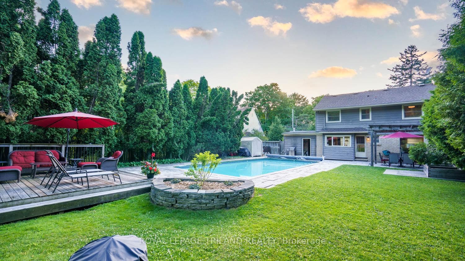 23 Braemar Crescent photo 2