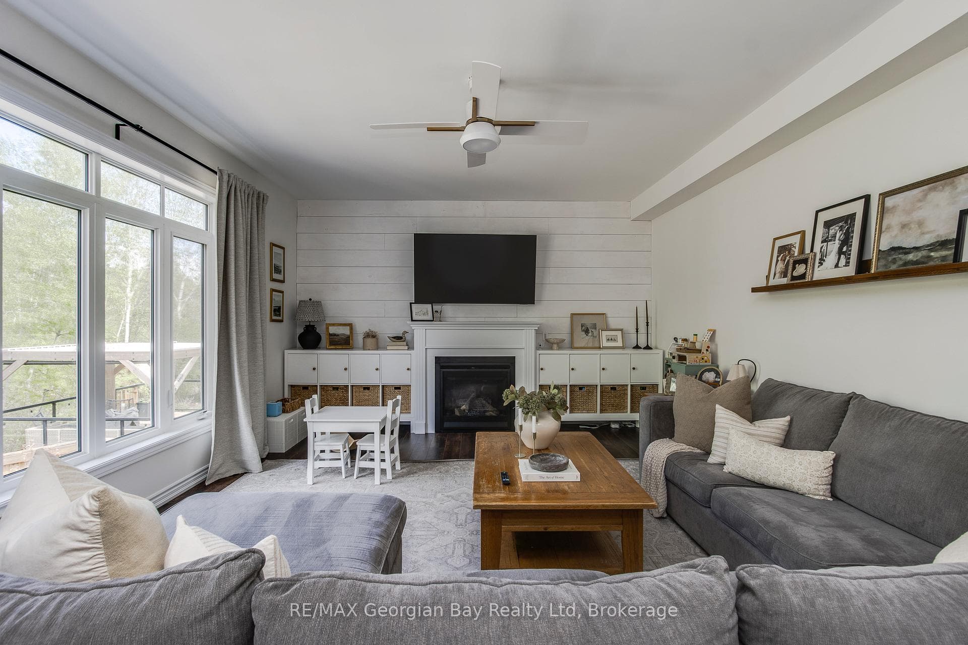 215 Roy Drive photo 12