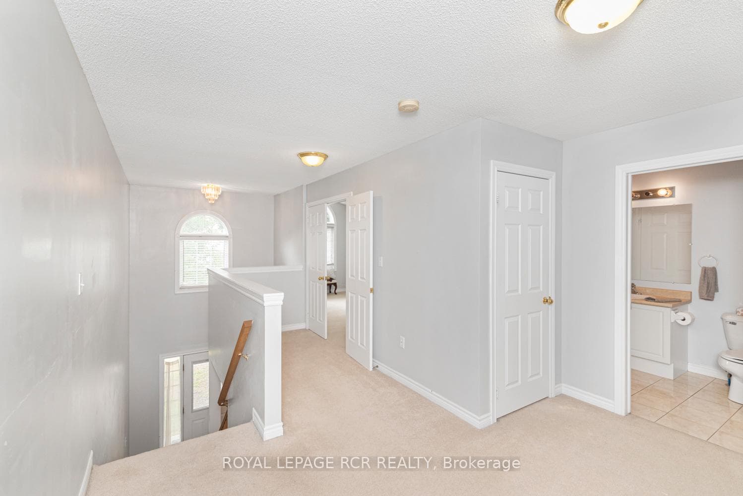 329 East Avenue photo 14