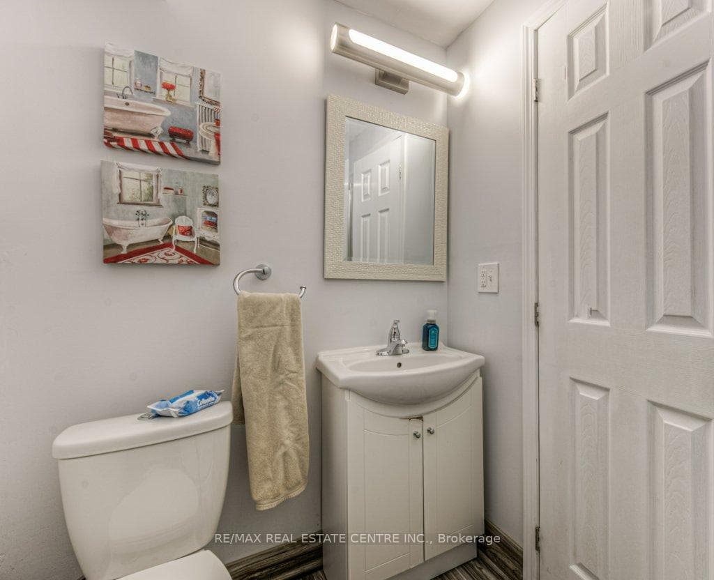 65 Ralgreen Crescent photo 33