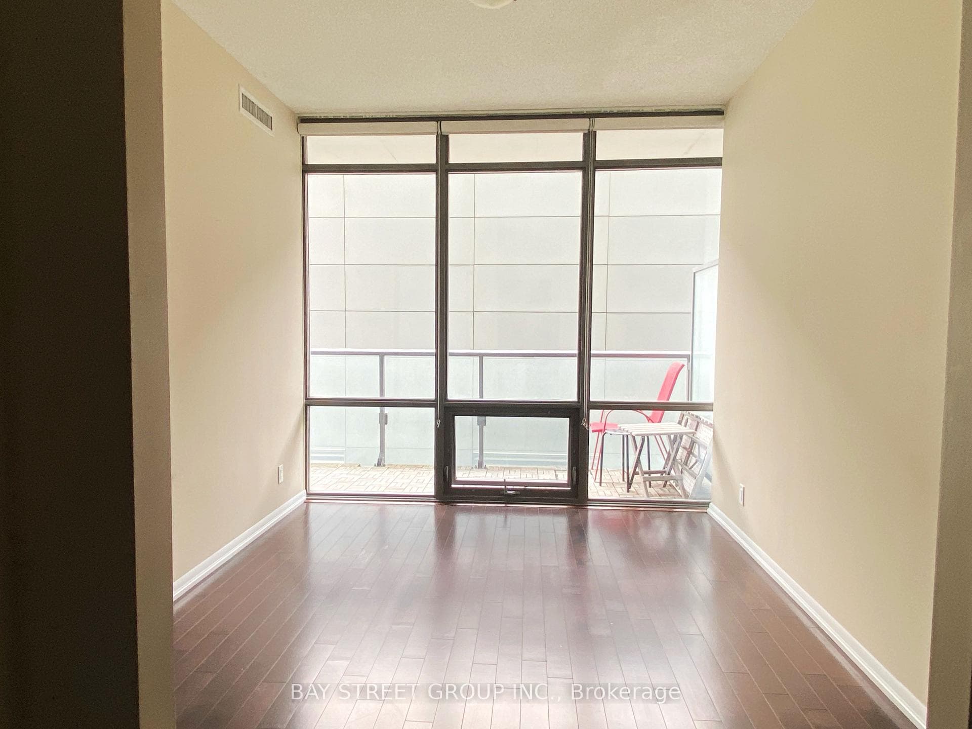832 Bay Street Unit 1410 photo 11