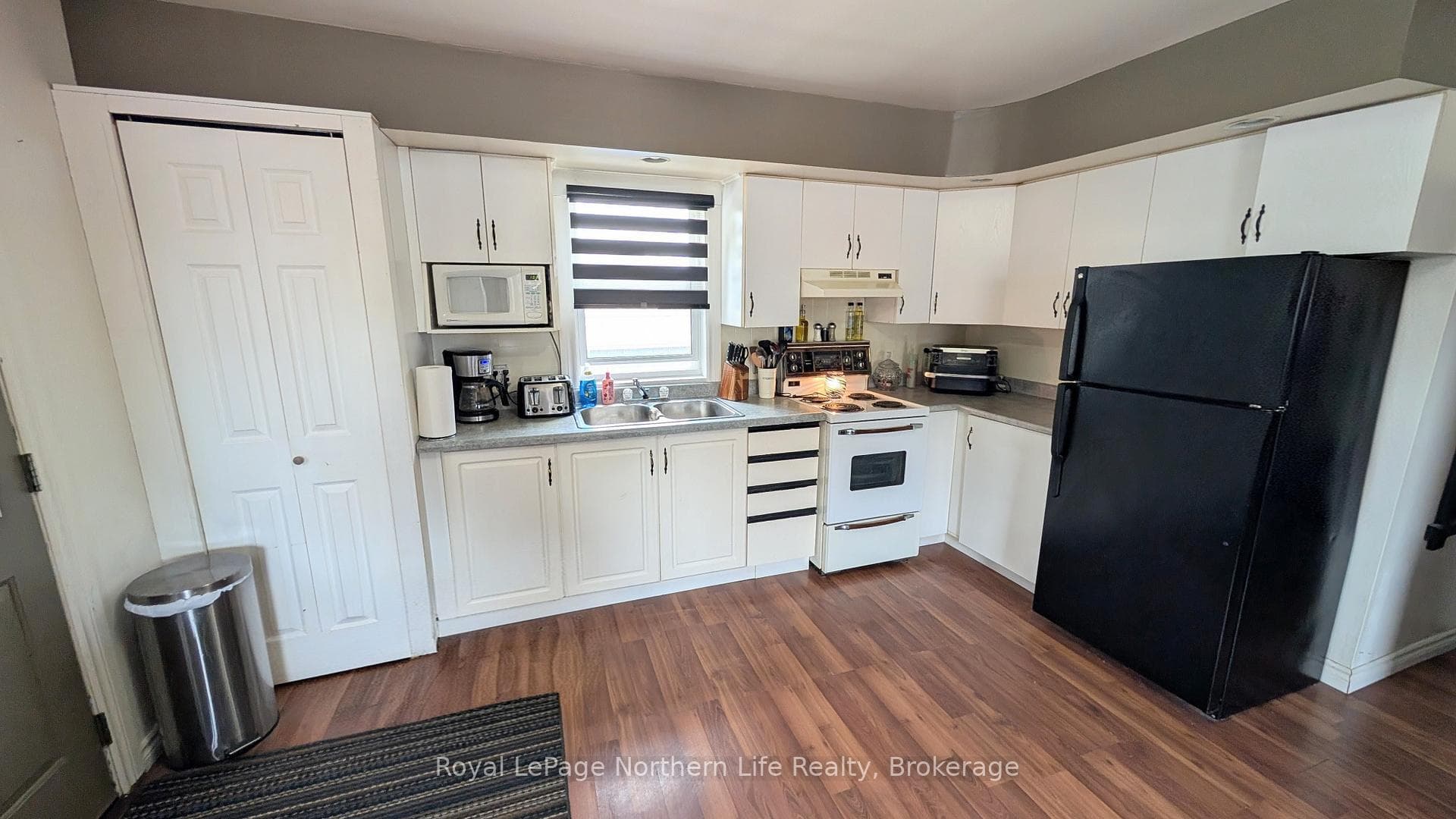 355 Levesque Street photo 3