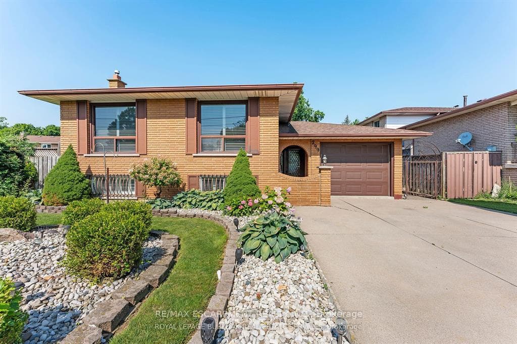 299 EASTDALE Boulevard photo 1