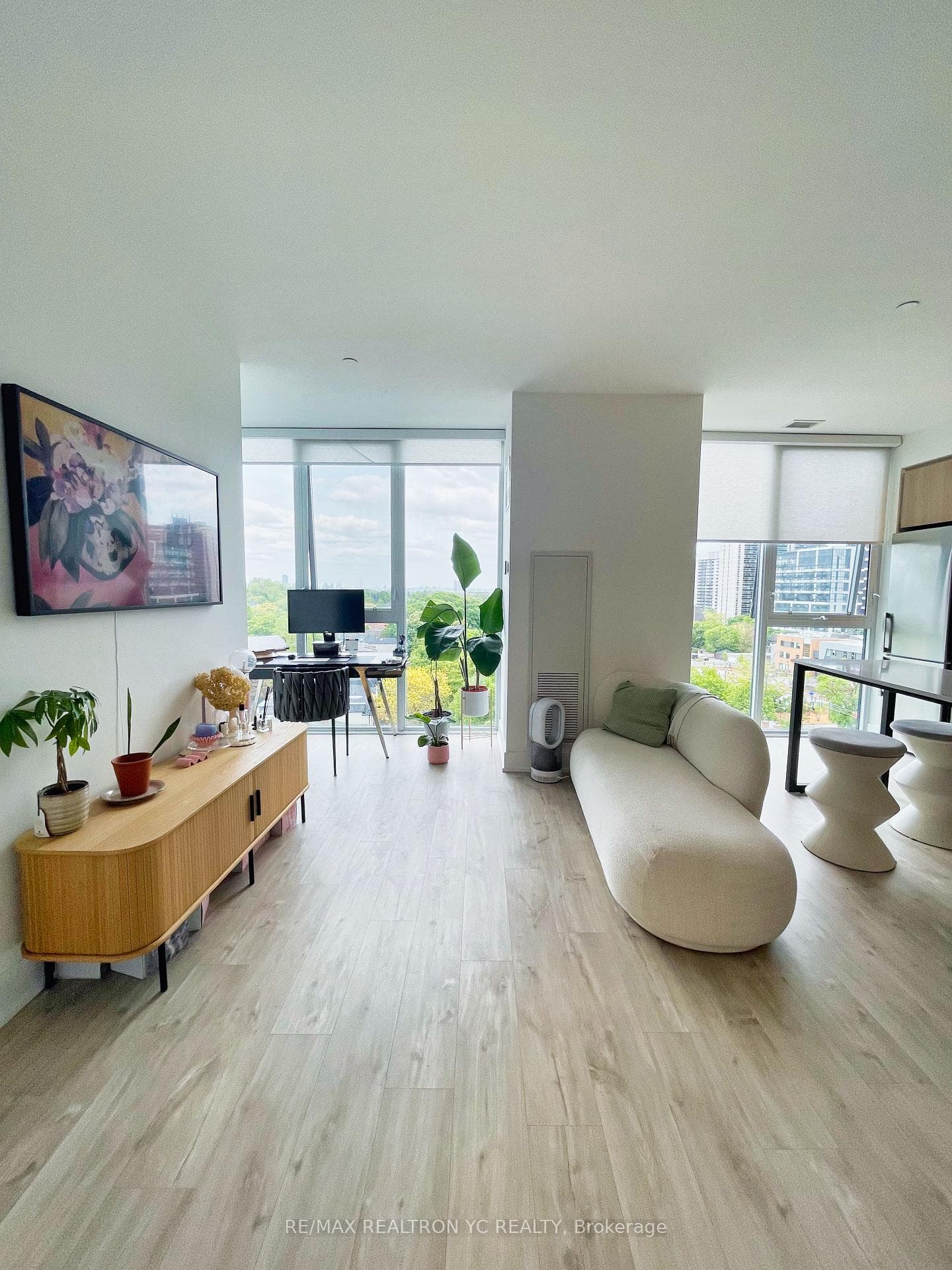 1 Belsize Drive Unit 801 photo 1