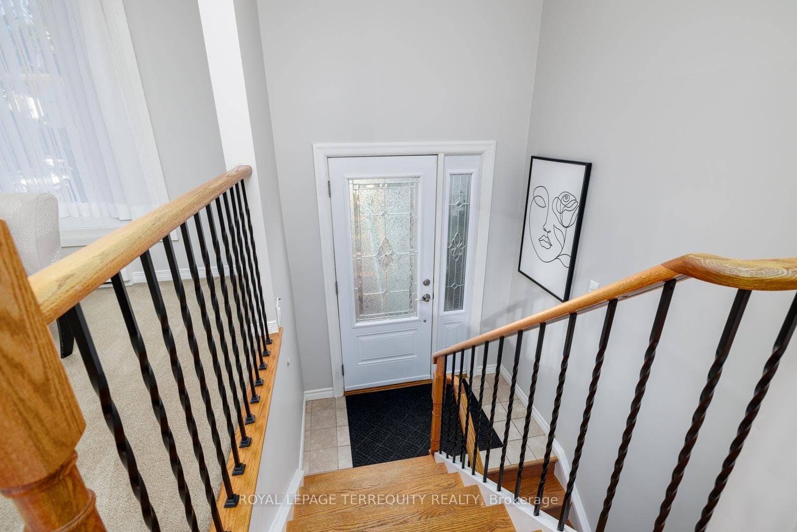 165 Londonderry Street photo 19