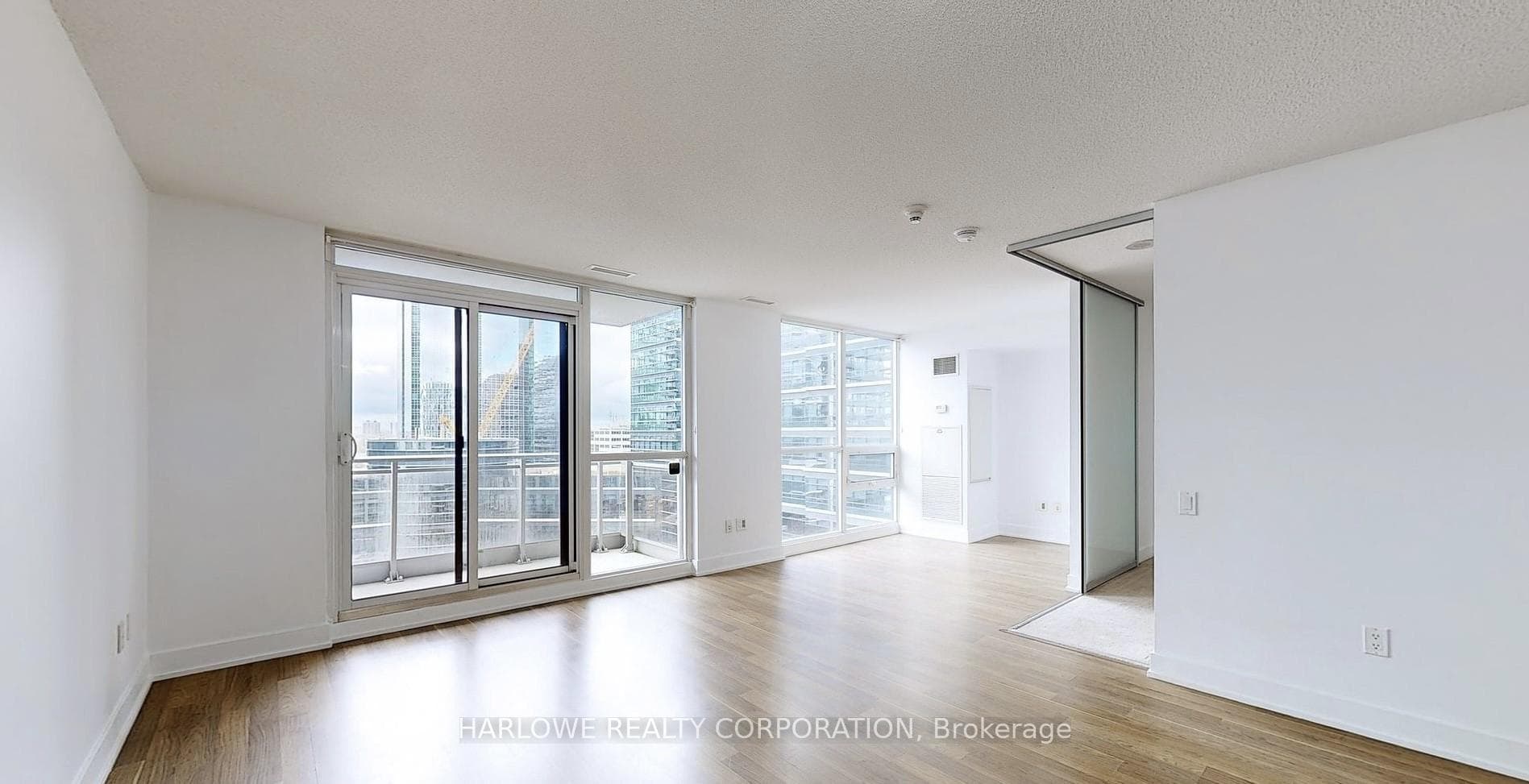 23 Sheppard Avenue Unit 1402 photo 5