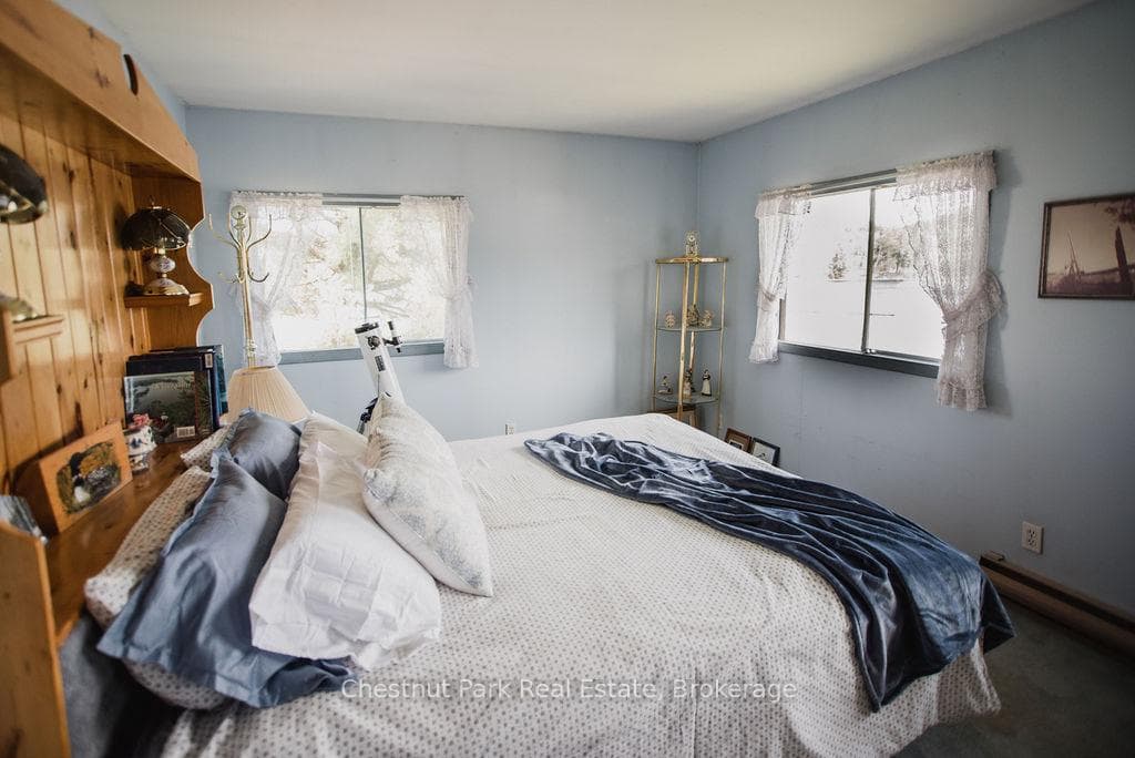 Owner's primary bedroom