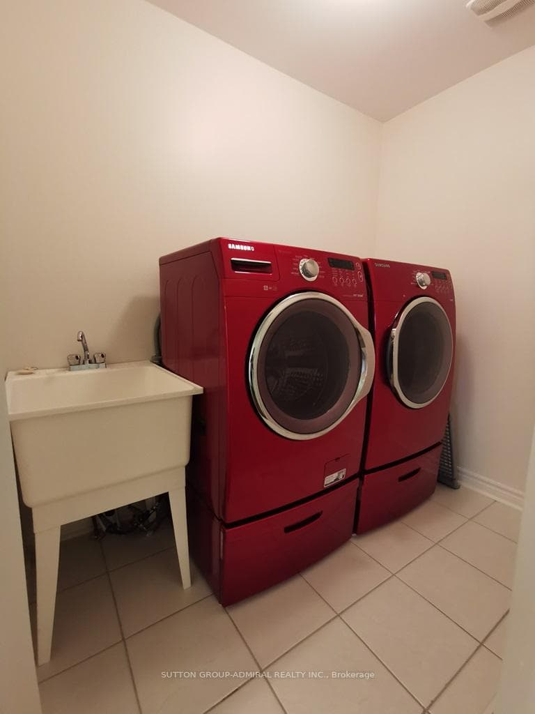 10575 Woodbine Avenue photo 15