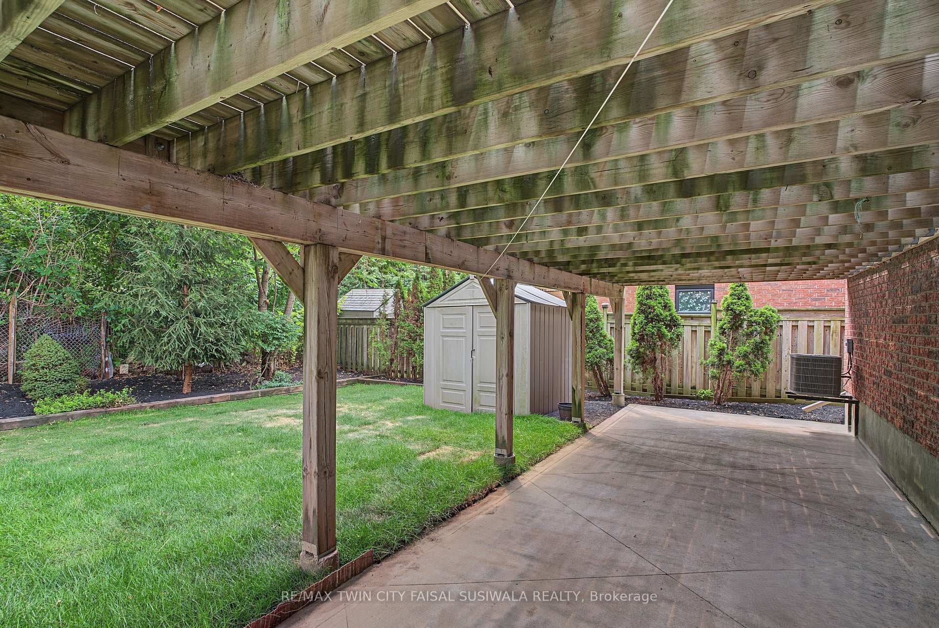 36 Foxmeadow Road photo 8