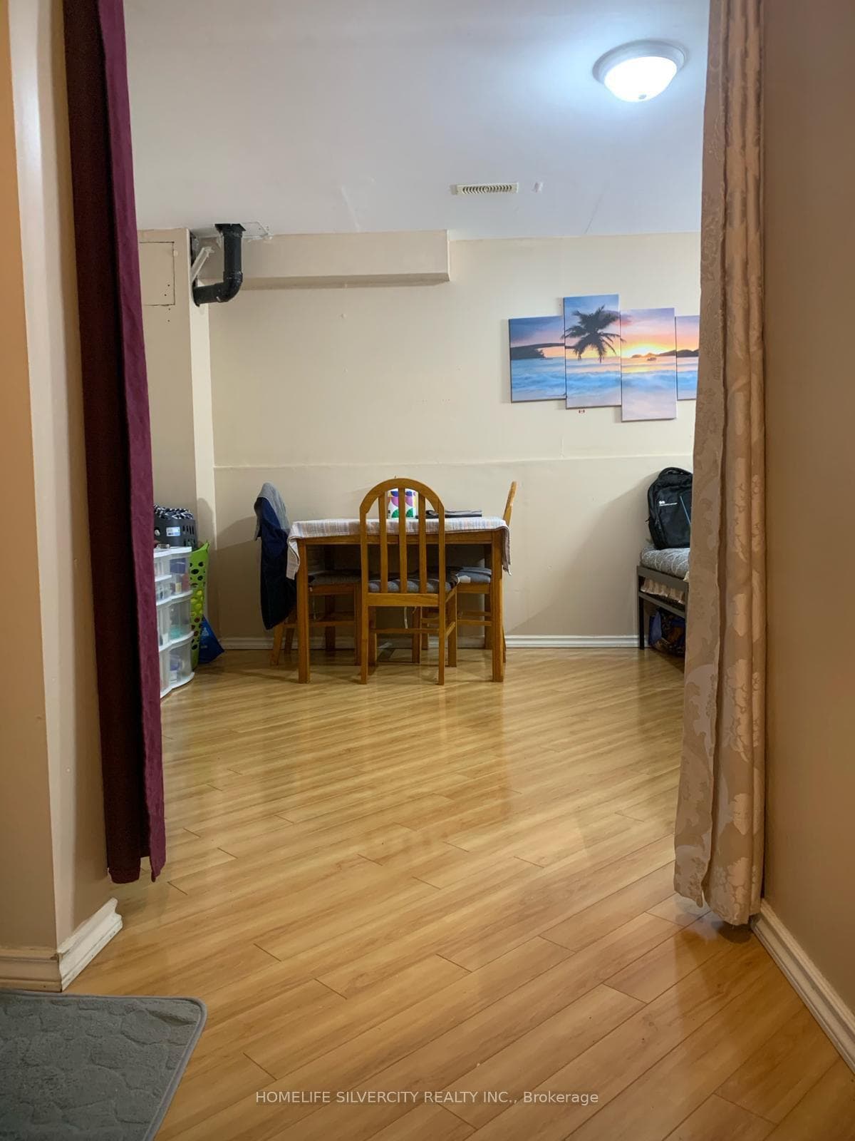 684 Hillview Road photo 19
