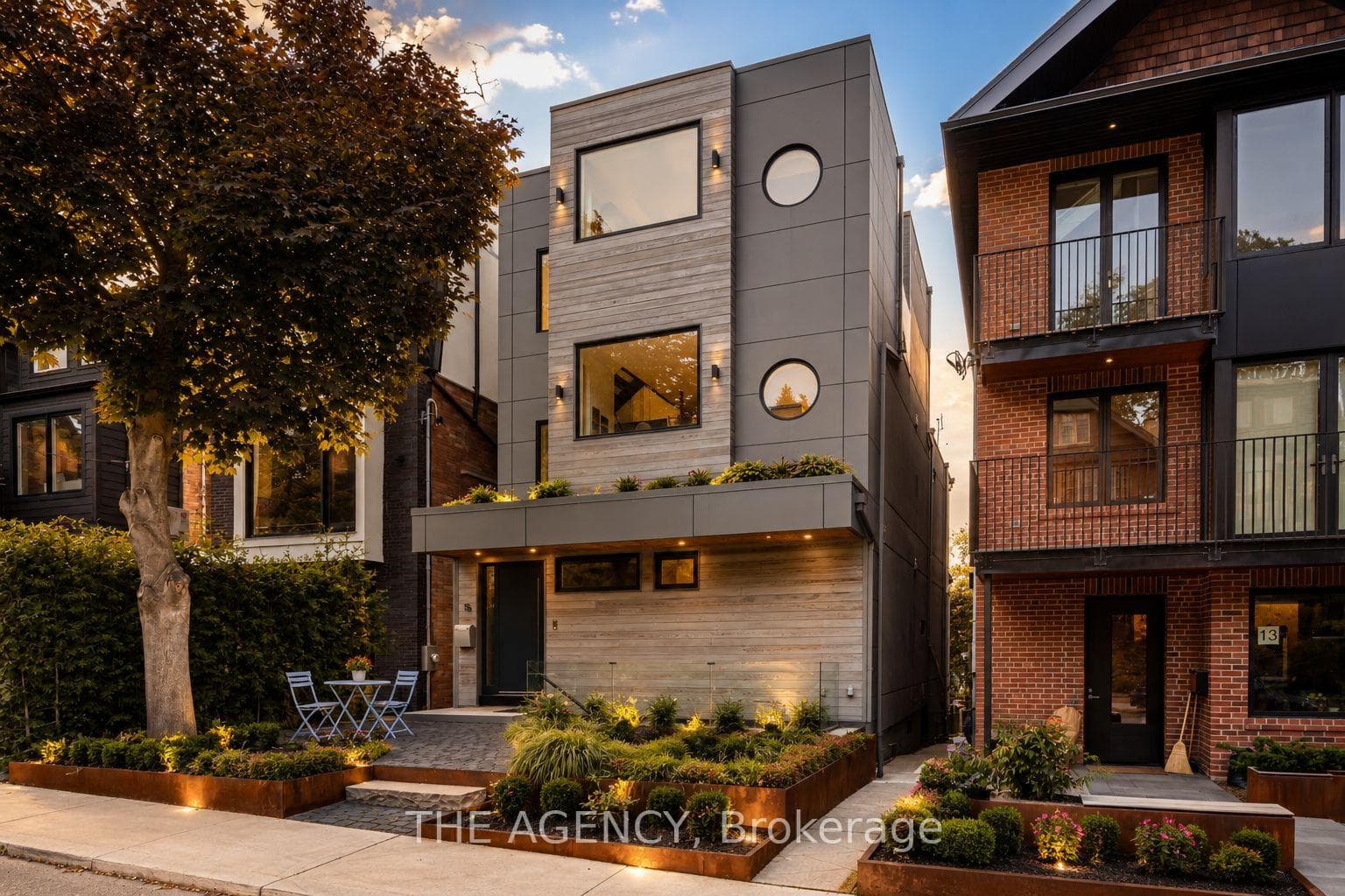 15 Albermarle Avenue photo 1