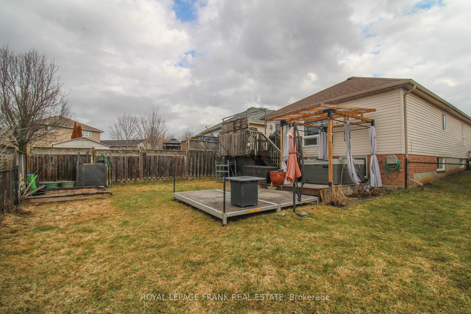 416 Abound Crescent photo 14